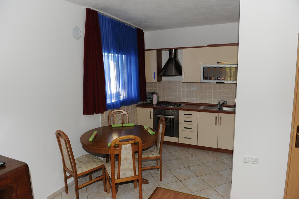 Apartment Matini Dvori Dubrava  外观 照片